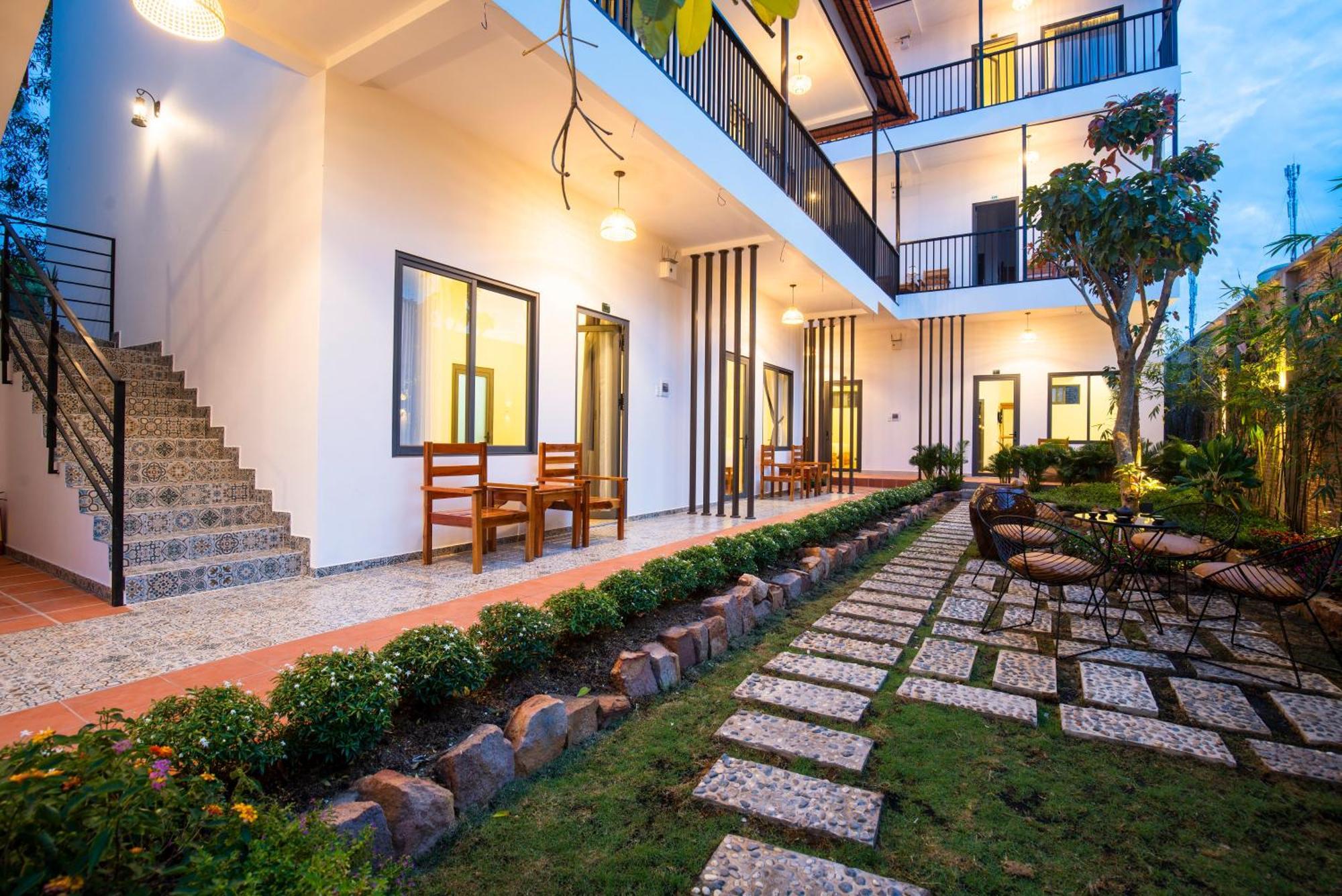 Aurora House Hotel Phu Quoc Exterior photo